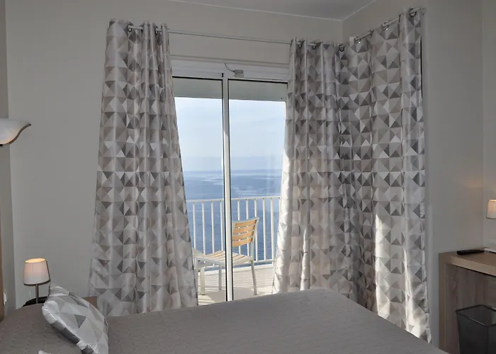 Le Saint Erasme, Eco Friendly 4* Calvi (Corsica)