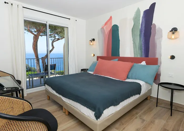 Le Saint Erasme, Eco Friendly Ξενοδοχείο Καλβί