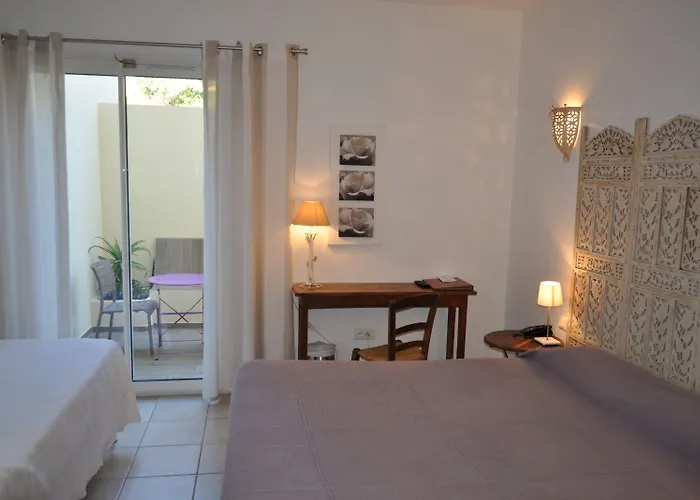 Le Saint Erasme, Eco Friendly 4* Καλβί