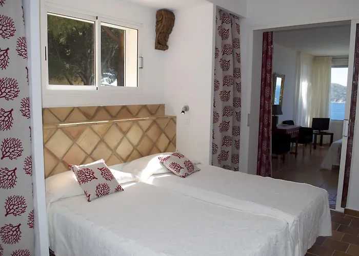 Le Saint Erasme, Eco Friendly ホテル 4*